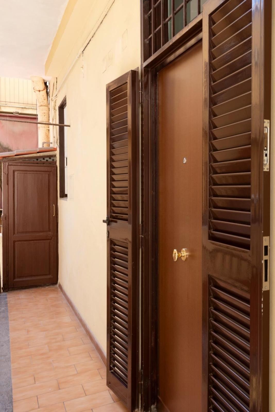 Appartement Retro Flat Termini à Rome Extérieur photo